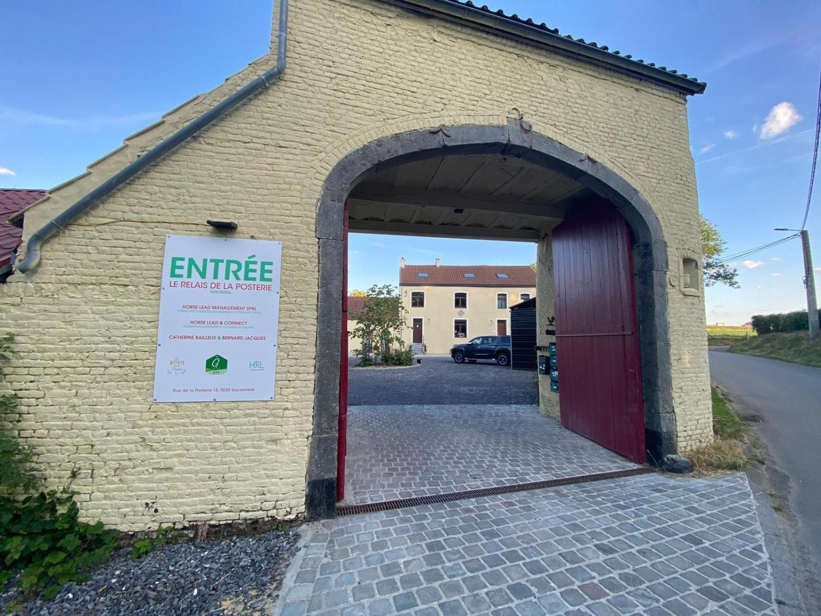 Le Relais De La Posterie Guest House Gembloux Eksteriør bilde