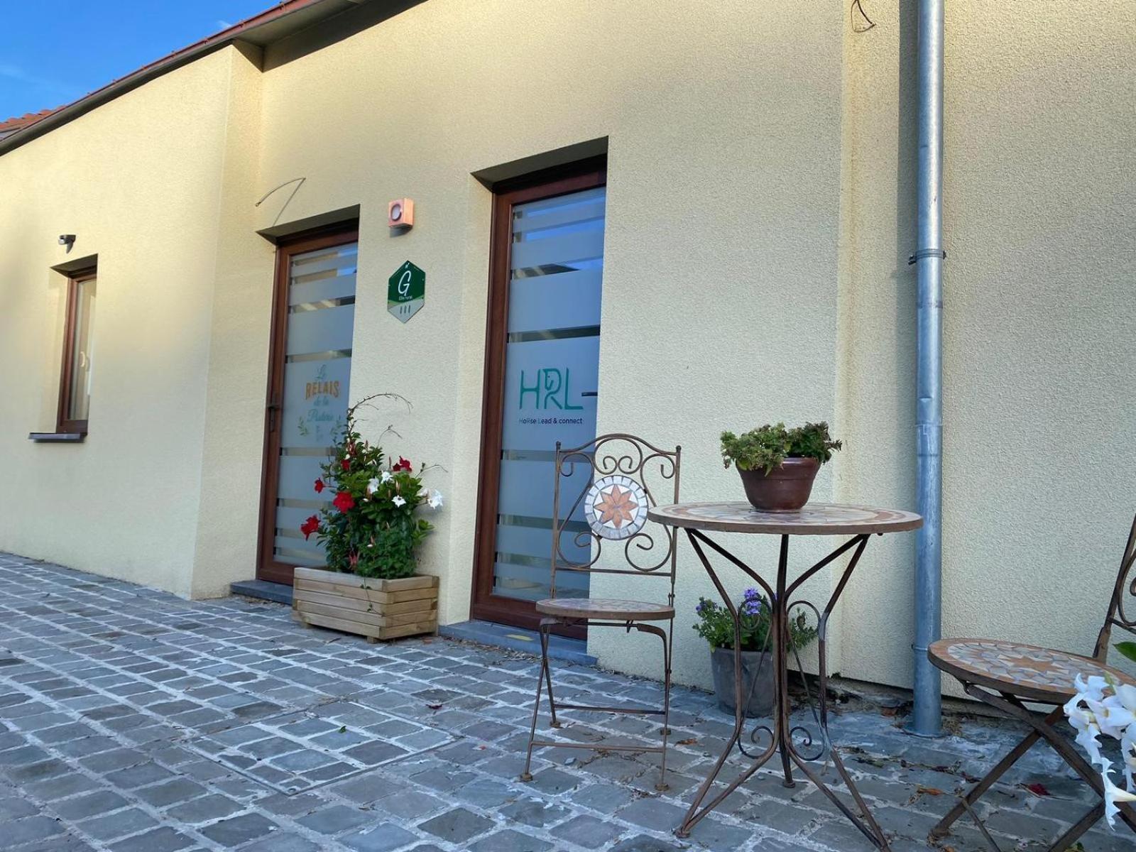 Le Relais De La Posterie Guest House Gembloux Eksteriør bilde